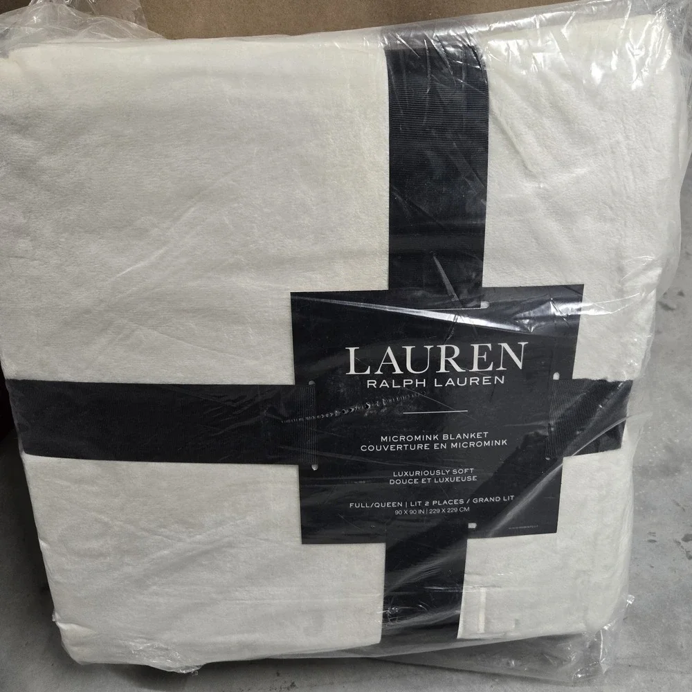 Ralph Lauren Classic Micromink Blanket Hollywood Cream SOFT‎ Queen Size 90x90
